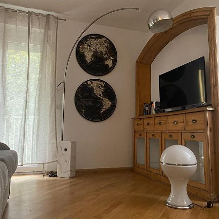 Living Vittoria: Vicino Al Centro Di Bolzano Apartamento Exterior foto