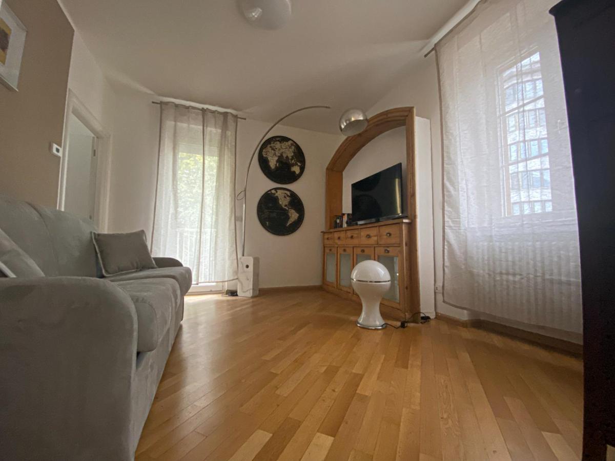 Living Vittoria: Vicino Al Centro Di Bolzano Apartamento Exterior foto